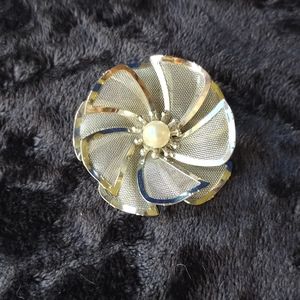 Vintage BED Silver Tone Metal Mesh Faux Pearl 3D Layered Flower Floral Brooch